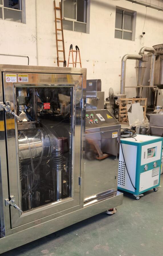 冷凍式無(wú)塵粉碎機(jī)